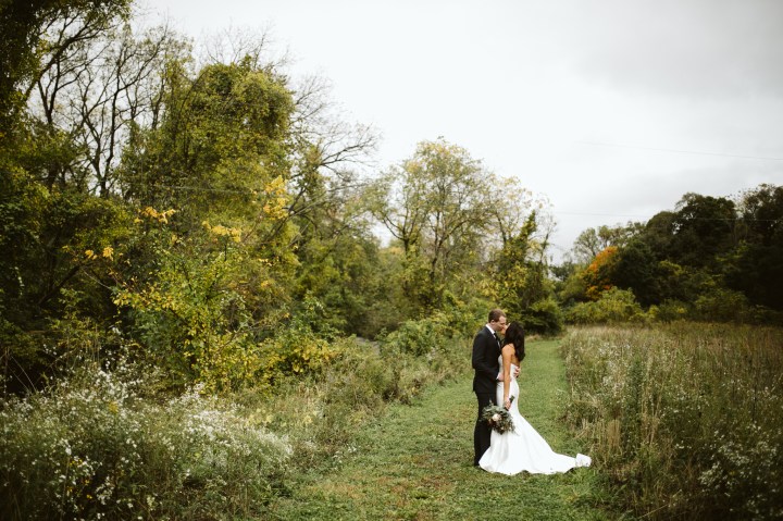 LaurenBrian_Wedding_SneakPeek_0039.jpg